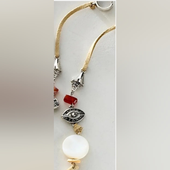 Free People Treasure Dangles/Mother of Pearl - Picture 3 of 9